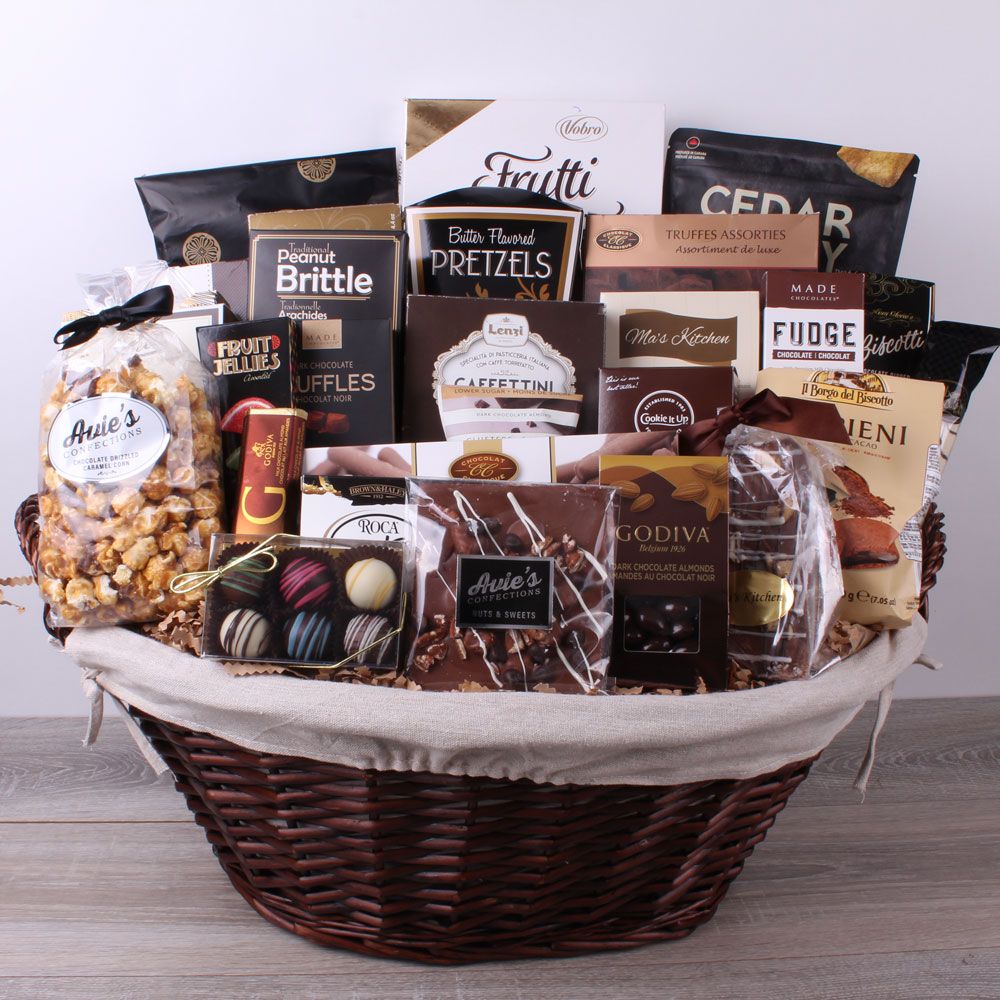 Godiva Chocolate Gift Basket Stock Photo - Download Image Now - Gift,  Chocolate, Gift Basket - iStock